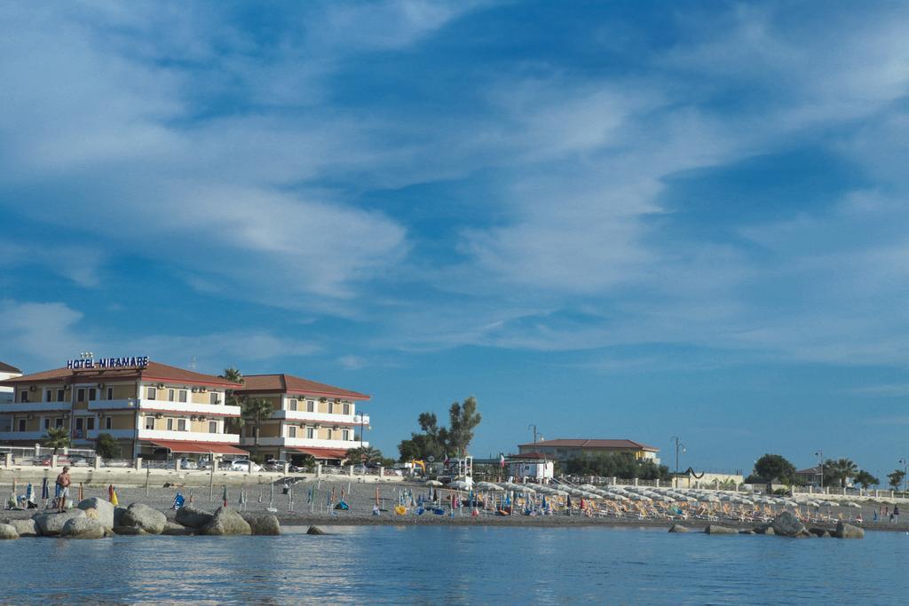 Hotel Miramare Cirò Marina Kültér fotó