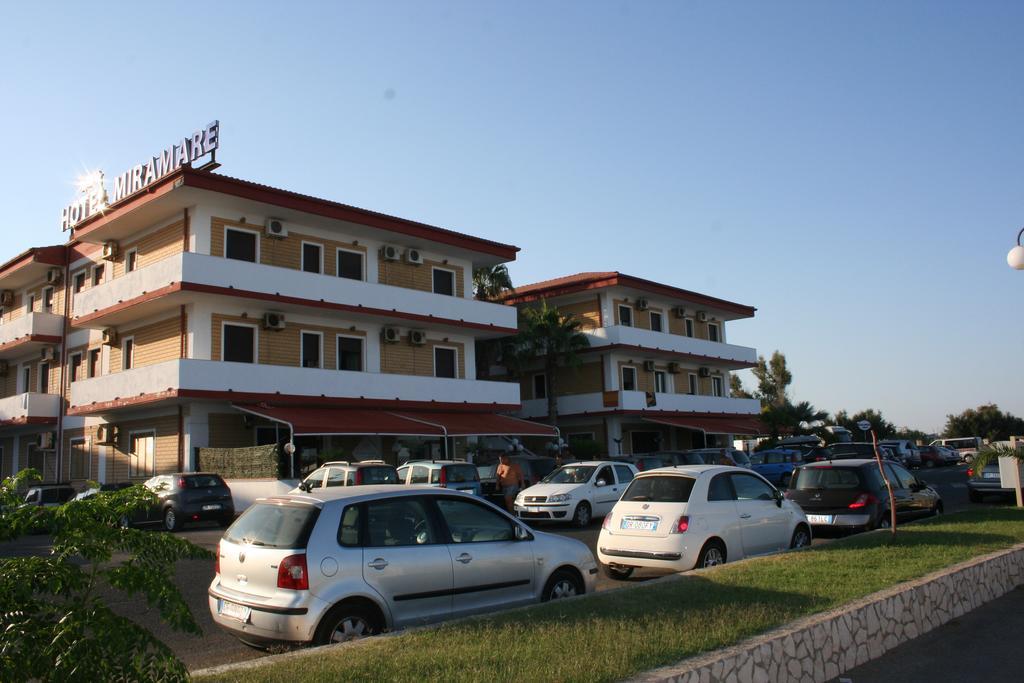 Hotel Miramare Cirò Marina Kültér fotó