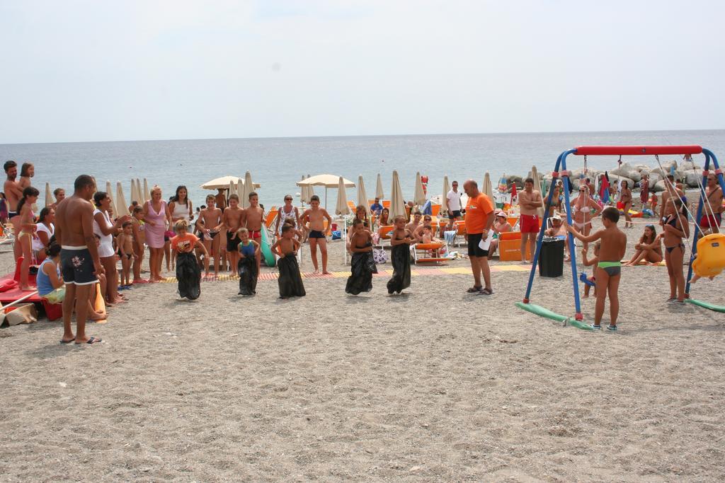 Hotel Miramare Cirò Marina Kültér fotó