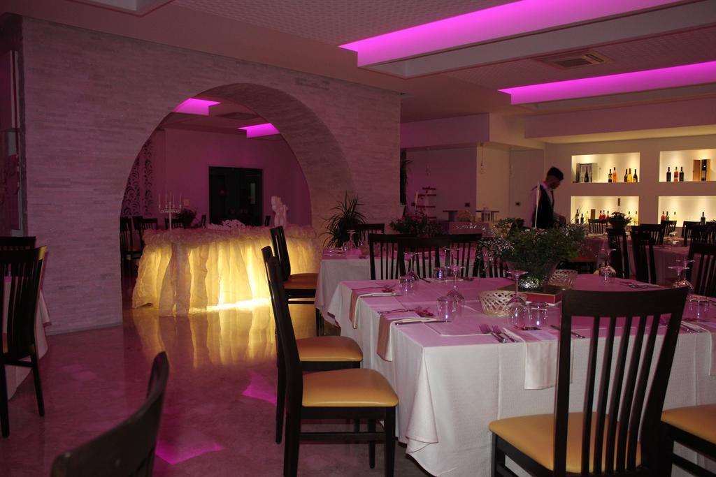 Hotel Miramare Cirò Marina Kültér fotó