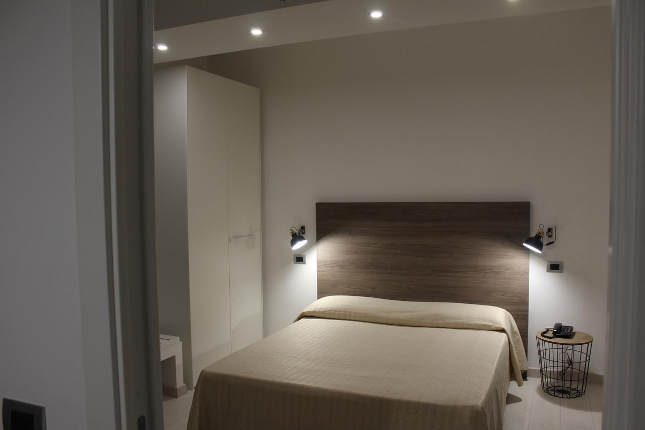 Hotel Miramare Cirò Marina Kültér fotó